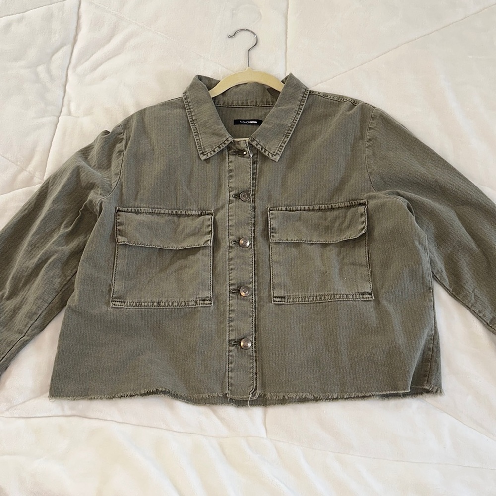 Cropped olive green thin denim jacket